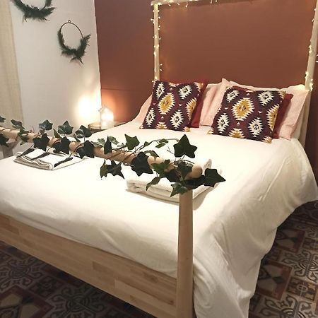 Casa Nella Pietra Viva Appartement Bari Buitenkant foto