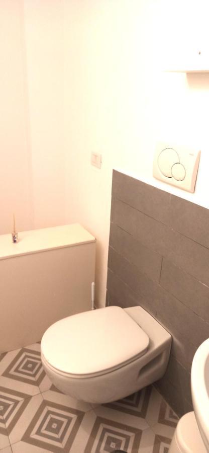 Casa Nella Pietra Viva Appartement Bari Buitenkant foto