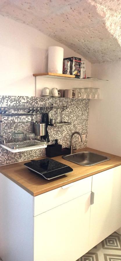 Casa Nella Pietra Viva Appartement Bari Buitenkant foto